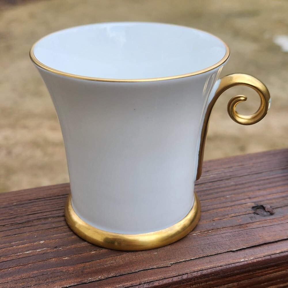 Herend Blue Butterfly Coffee Chocolate Gold Spiral Handle Cup and Saucer Set - Picture 4 of 11